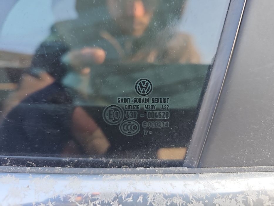 Geam fix usa dreapta spate Volkswagen Jetta 3  (1K2) [Fabr 2005-2010]