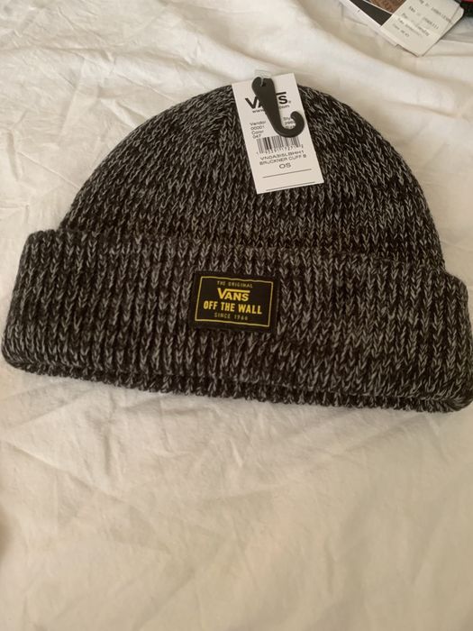 Зимни шапки