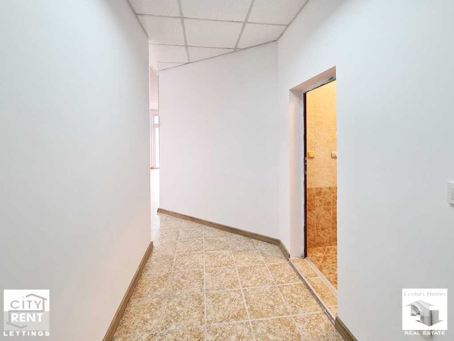 Дава се под наем Офис в Велико Търново, Център - 156 кв.м за 1000 € - Снимка #9