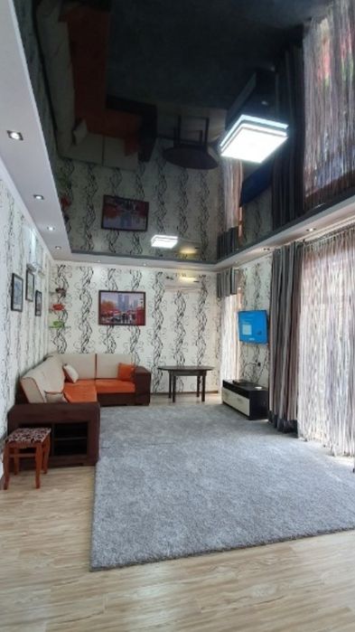 Продаётся своя дача в чарваке ходжикент