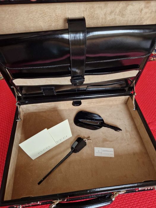 GUCCI Аташе Куфарче Оригинално