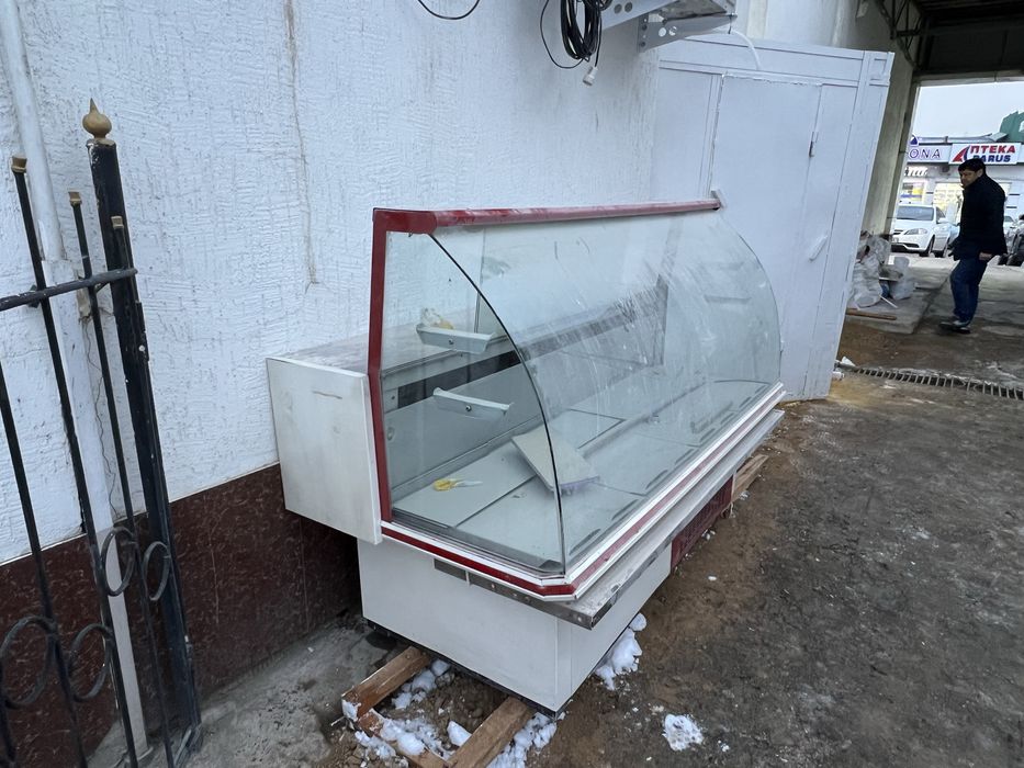 Витринный холодильник