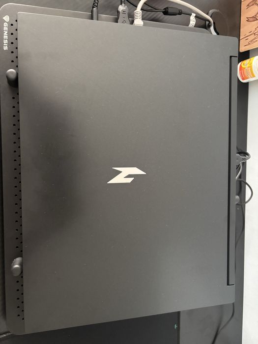 Acer Nitro V-16 gaming laptop без забележка