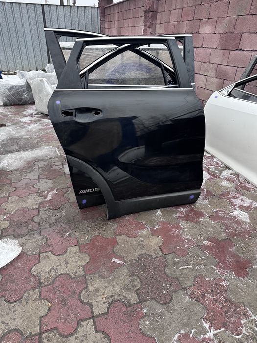 Дверь двери Kia Sorento