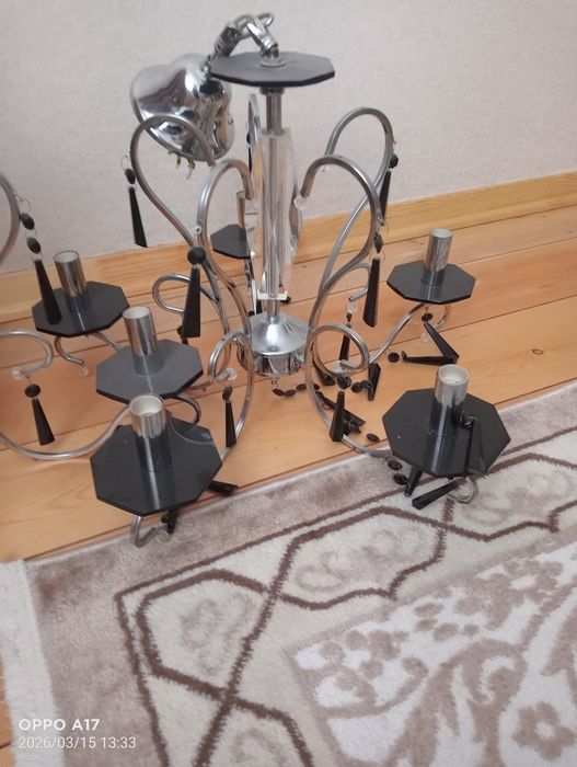 Продам б/у люстры