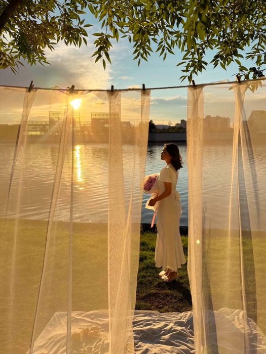 Платье надето всего один раз, продаётся.