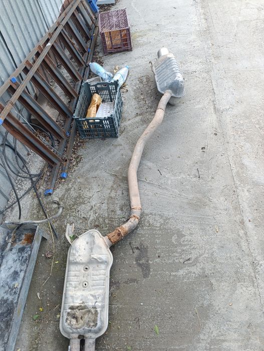 Глушитель на е34 .