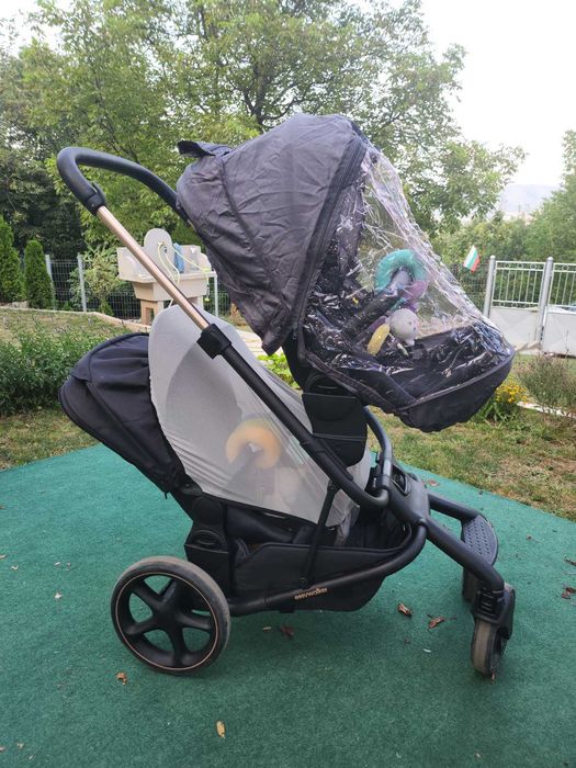 Бебешка количка Easywalker Gold Edition за породени деца или близнаци.