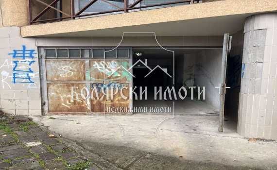 Подземно паркомясто в центъра