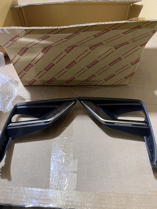 Крышки противотуманных фар Прадо оригинал