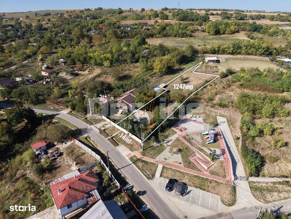 Teren de 1.247 mp cu priveliște spre Iași – liniște aproape de oraș