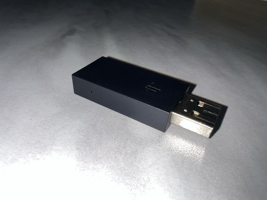 USB-адаптер (донгл) для наушников Sony Pulse 3D Wireless Headset