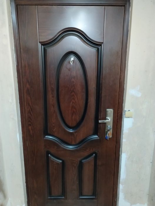 Входна врата метална