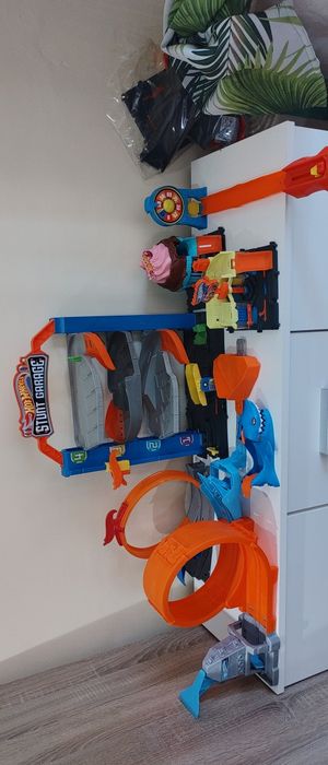 Продавам Hot Wheels писти