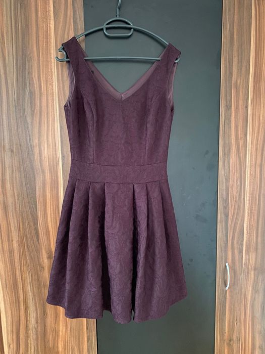 Елегантна рокля Дика