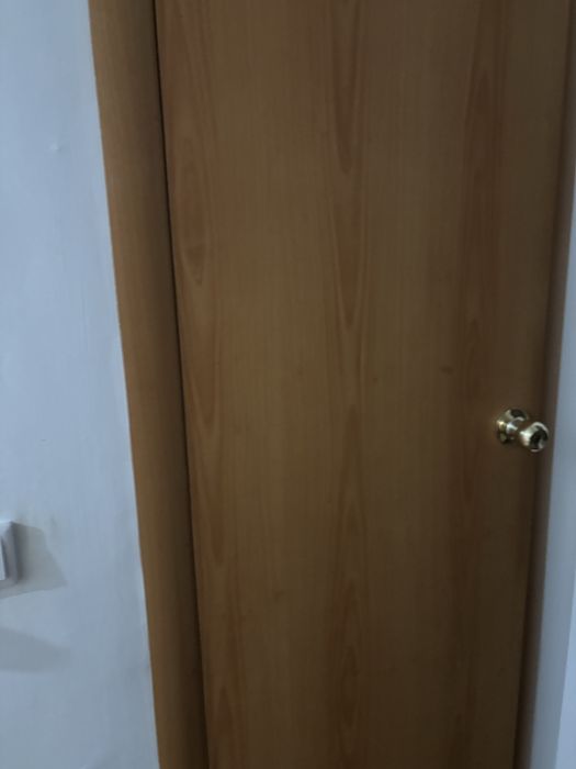 Продам двери межкомнатные