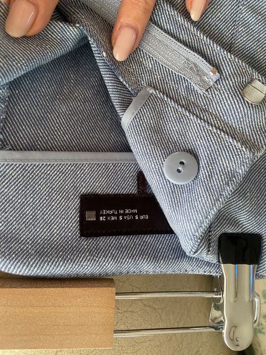 Син панталон на zara