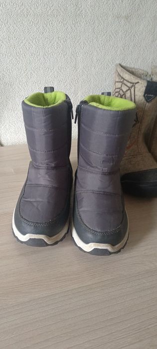 Обувь зимняя на мальчика.