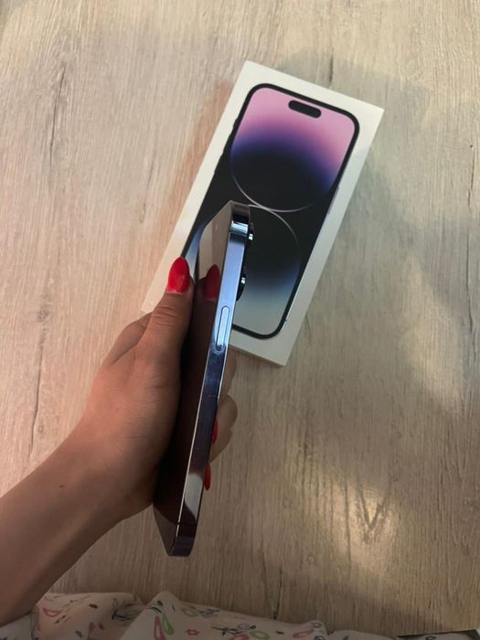 Айфон 14 про продам