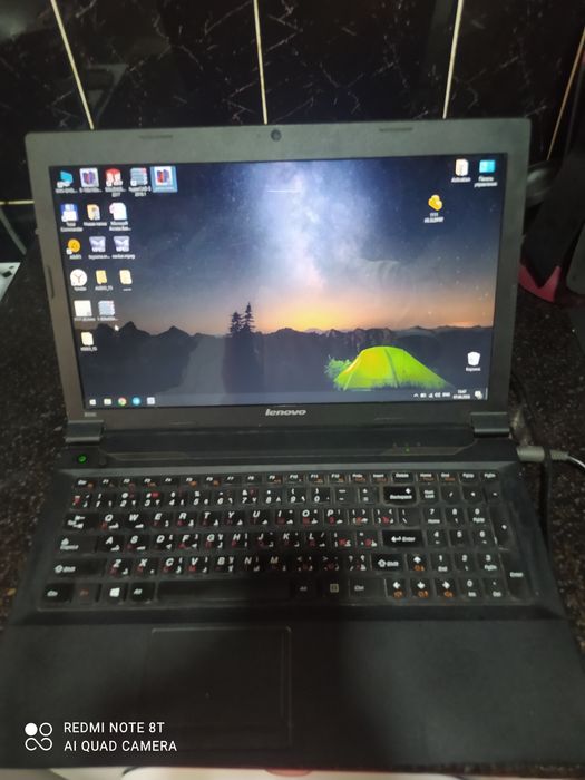 Ноутбук Lenovo B590 состояния хороший.