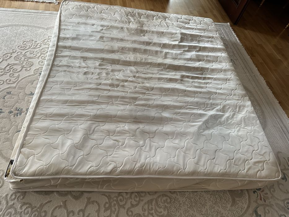 Продам матрас размер 200х180