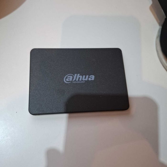 ssd диск  продам 240 гб