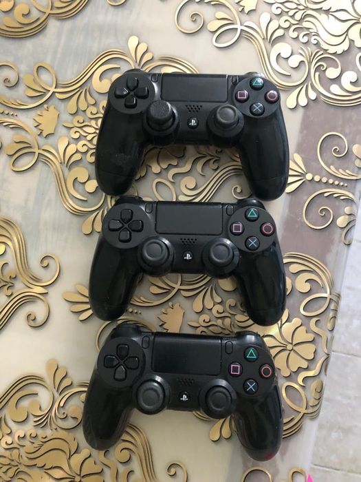 продам джостики PS4  новые по 13000