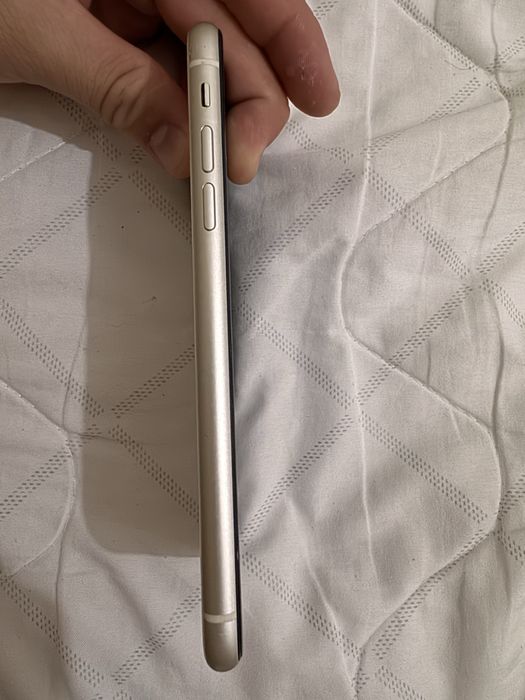 Iphone 11 продам на запчасти