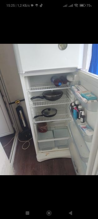 Продам холодильник