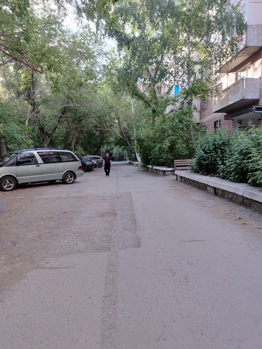 Продаётся 4-х комн. В Караганде,Степной-2