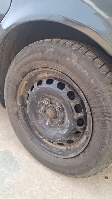 Шина с диской б/у