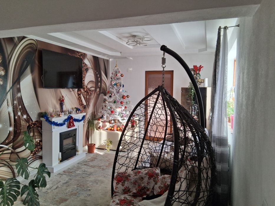 Vind casa valea Geamana