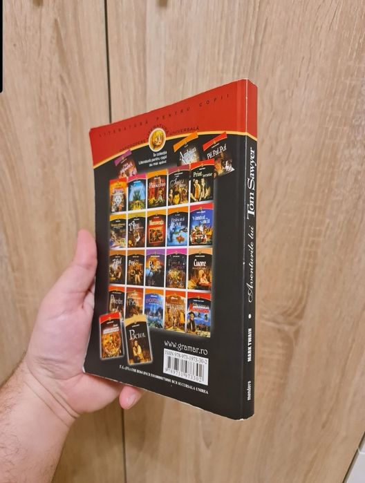 Carte lectura: Aventurile lui Tom Sawyer de Mark Twain