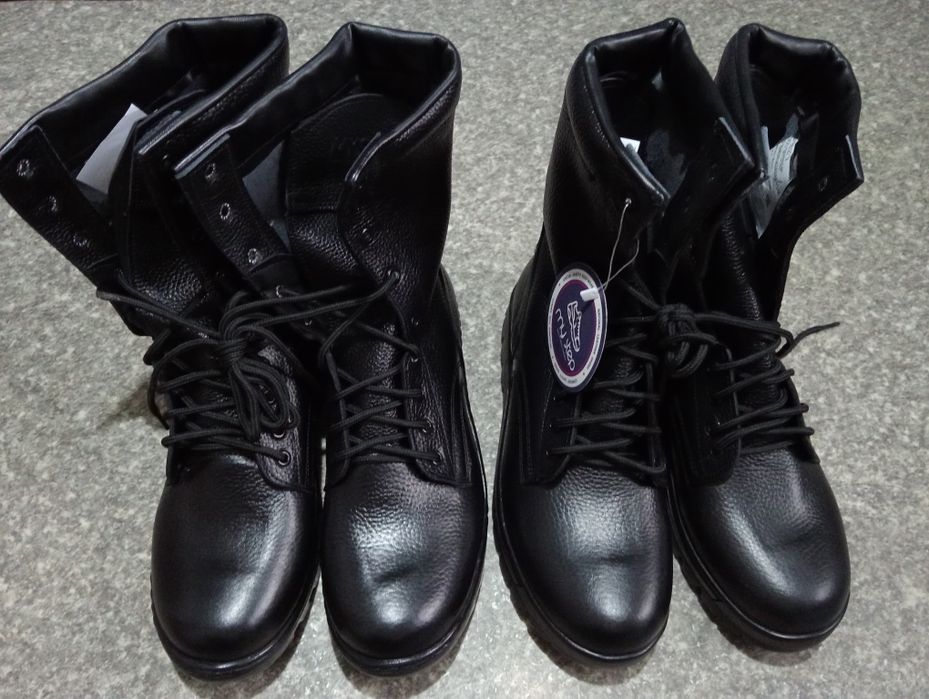 Продаю берцы натуральные кожы