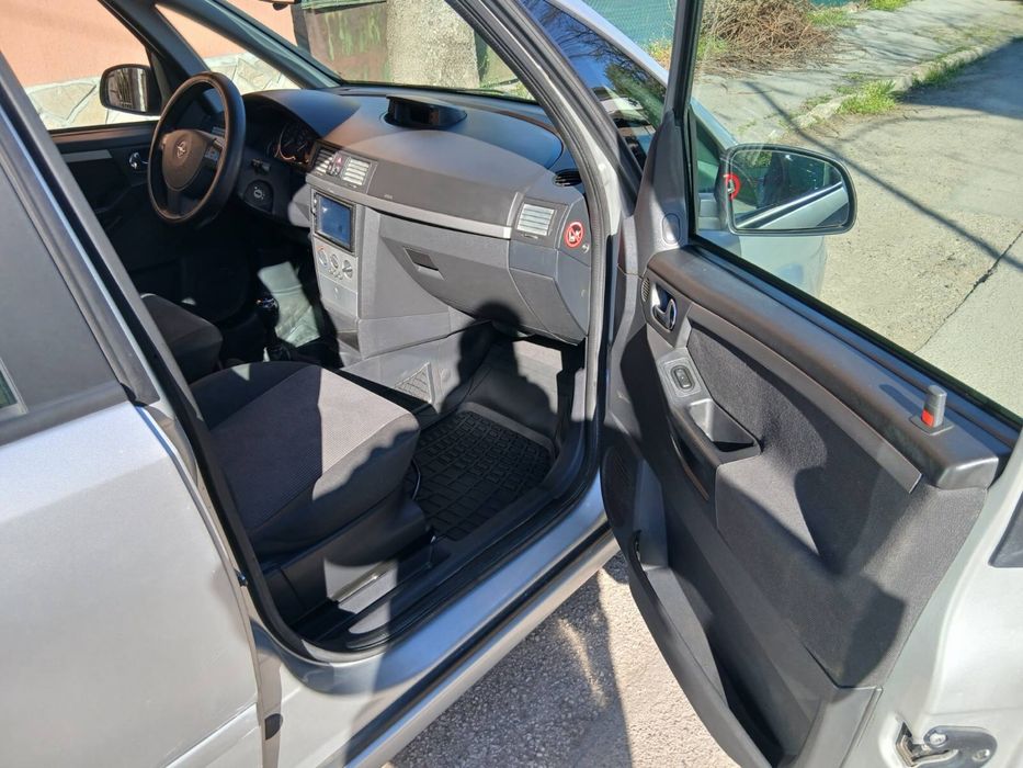 Opel Meriva 1.6i 101к.с. *газов инжекцион*