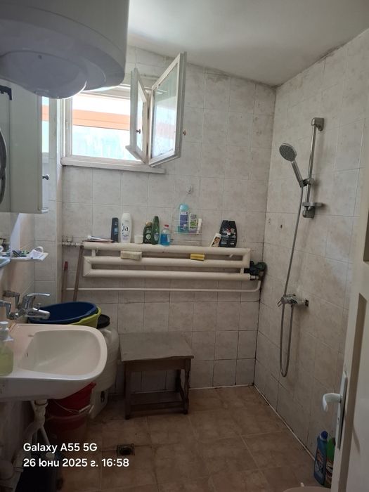 Продава се Тристаен апартамент в Шумен, Пазара - 75 кв.м за 1632 €/кв.м - Снимка #9