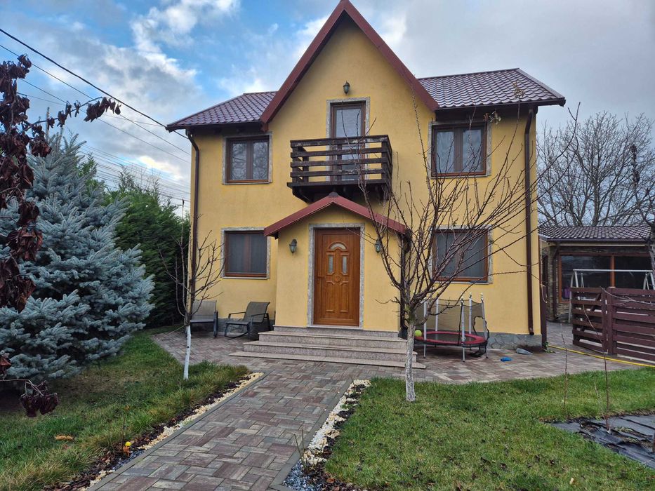 Super preț! Vilă Cazasu, str Râmnicu Sărat,  poziție centrală