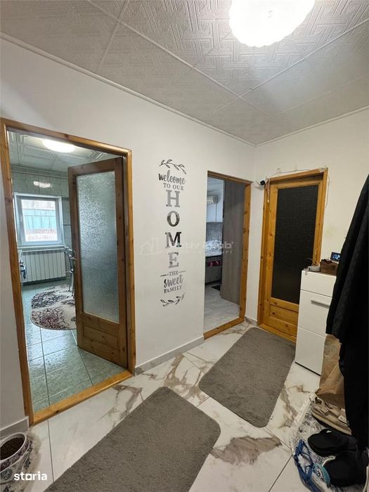 2 camere - Etaj 2 - Piata - Loc de parcare propriu
