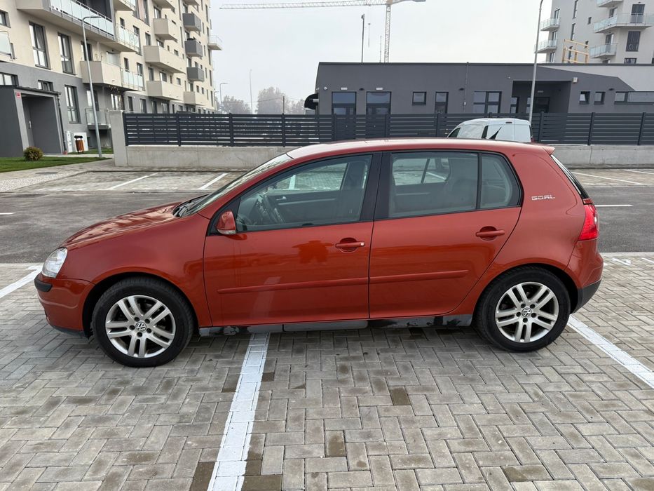 Golf 5 1.6 MPI 102 CP GPL, întreținut, acte în regulă.