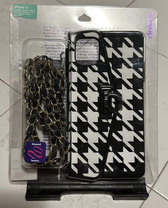 Калъф за Iphone 11 тип чантичка