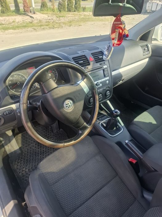 Vand golf 5 motor 1.4 benzina an 2008 functional acte la zi fiscal