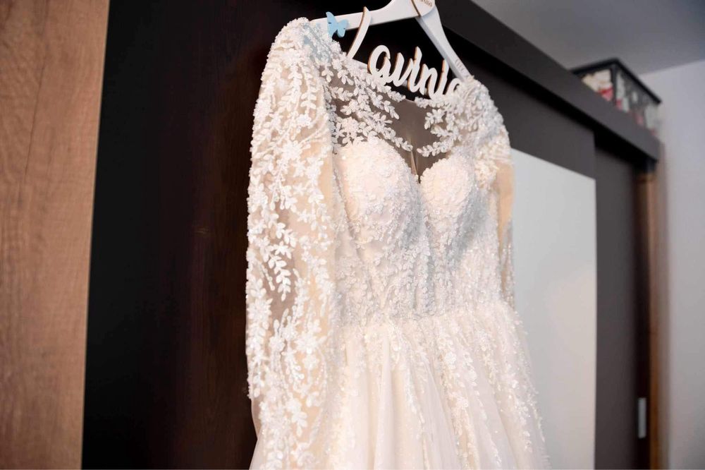 Rochie mireasa tip printesa