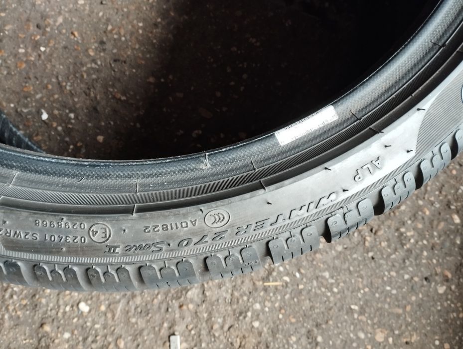 2 buc 283 30 20 .99w Pirelli Sottozero Alpine dot 2023