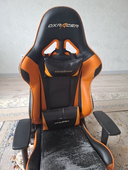 Кресло игровое DXracer