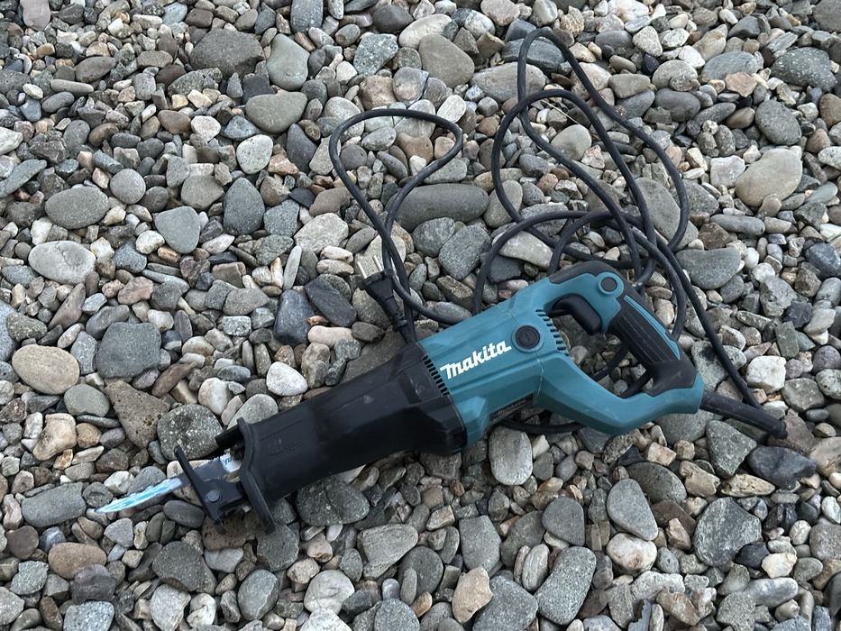 Fierastrau Sabie/ Sawzall Makita 1200W