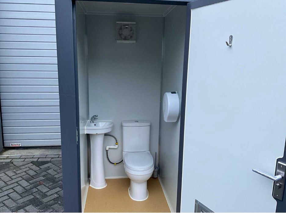 Unitate sanitara , dus cu wc cu ghuveta si wc cu ghiuveta