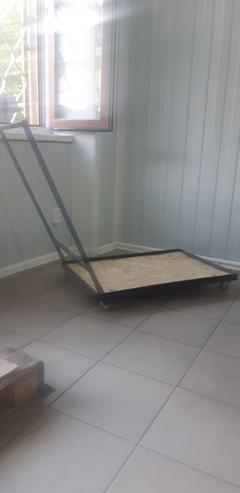 Продам Тележку на колёсиках!