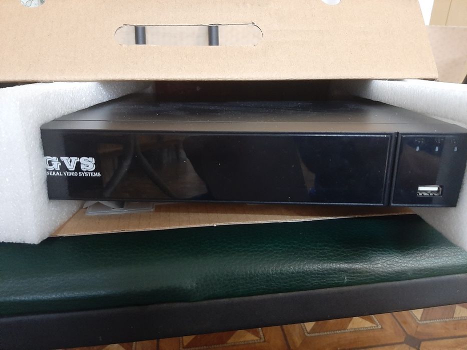 Продам видеорегистратор 4х канальный GVS