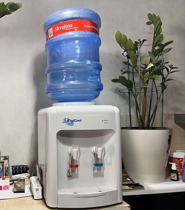 Кулер для воды настольный