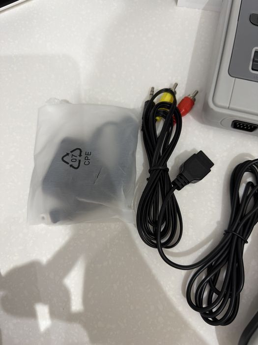 Срочно продам Новую игровую приставку! Отличный подарок!